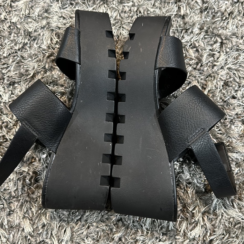 Black Platform Sandals